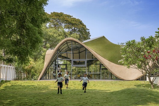 Cocoon Pre-primary Extension at Bloomingdale International School / andblack design studio. Image © Vinay Panjwani Cocoon Pre-primary Extension at Bloomingdale International School / andblack design studio. Image © Vinay Panjwani
