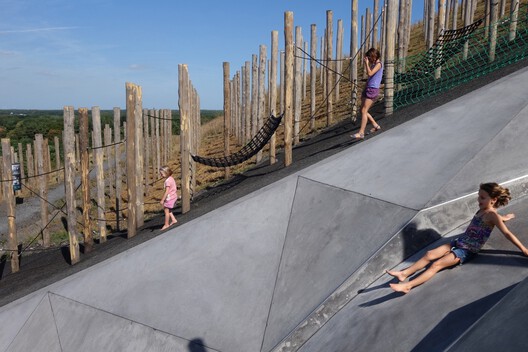 Play Landscape be-MINE / Carve + OMGEVING. Image Courtesy of Carve Play Landscape be-MINE / Carve + OMGEVING. Image Courtesy of Carve